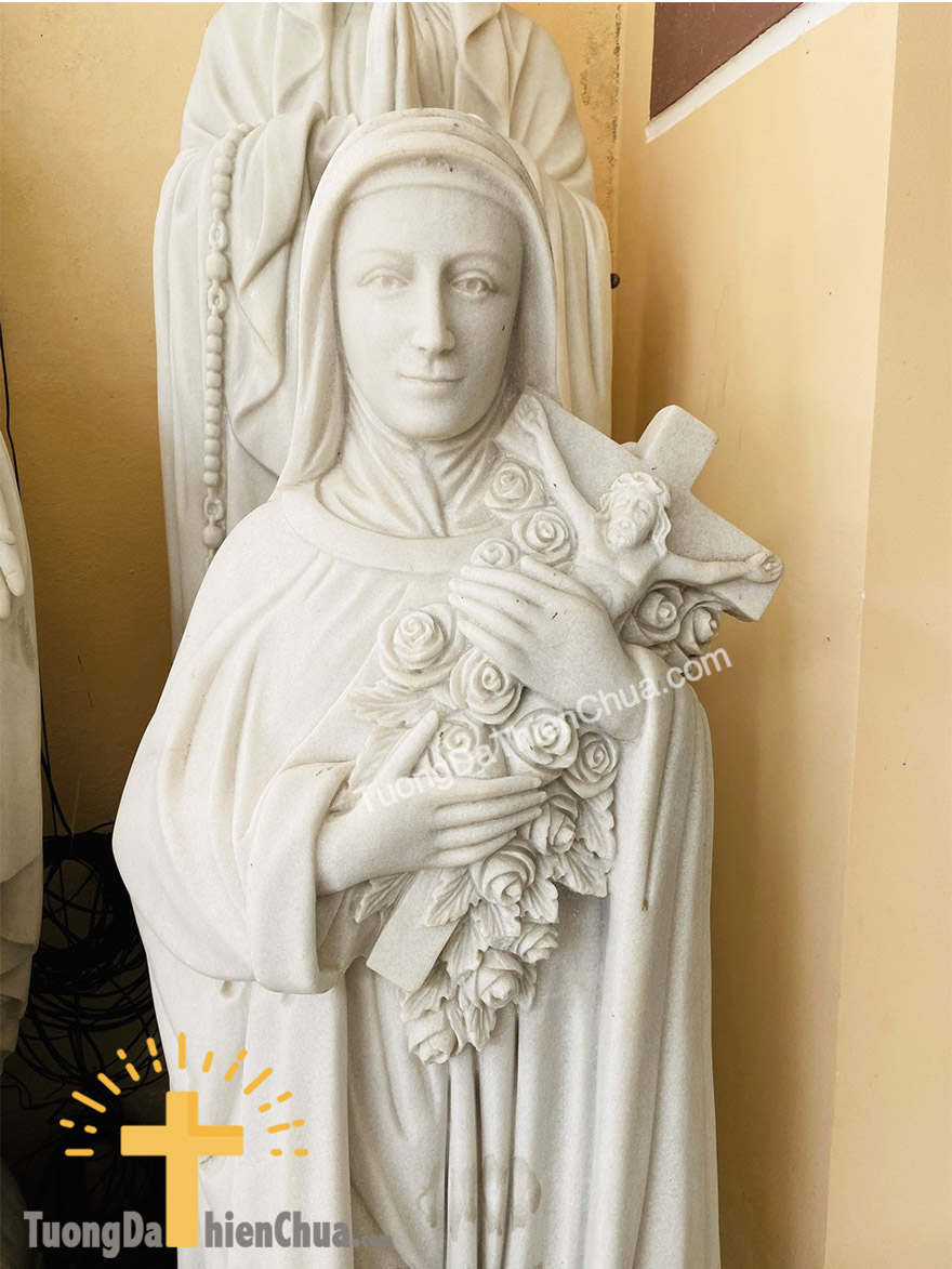 Tượng Bà Thánh Têrêsa bằng Đá (Teresa-01)