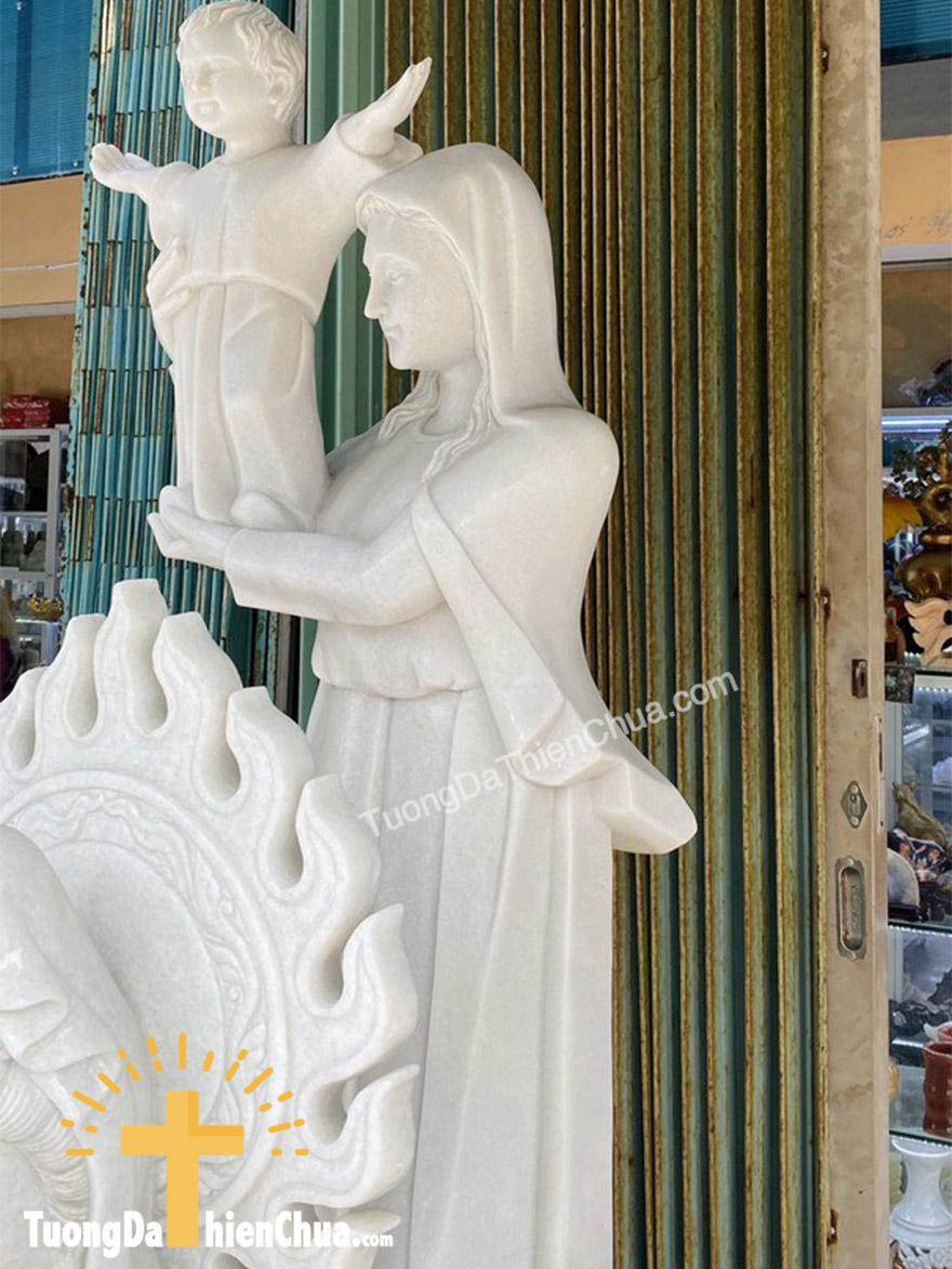 Tượng Đức Mẹ Bồng Chúa bằng Đá (Fatima-02)