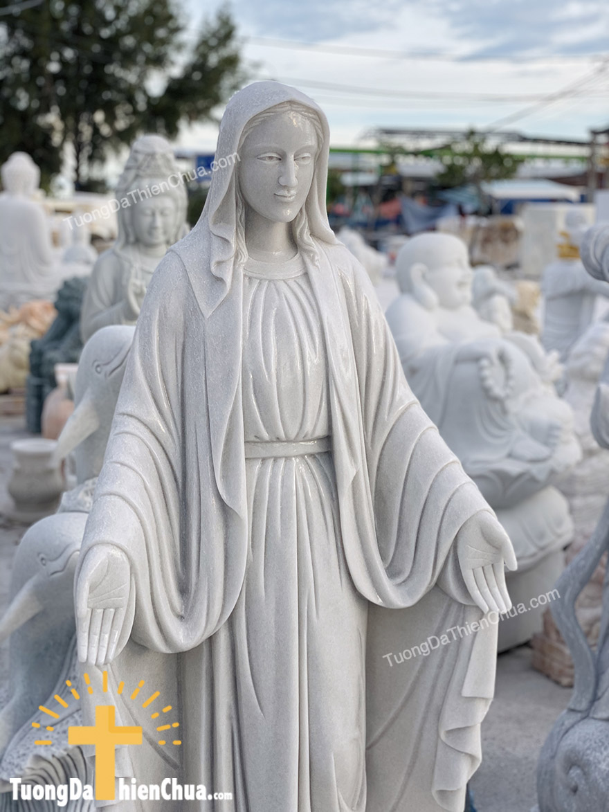 tượng đức mẹ ban ơn bằng đá