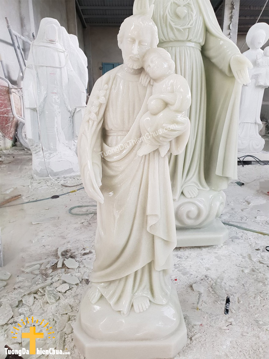 Tượng Tháng Giuse Bế Chúa