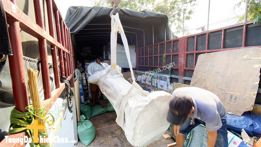 Điêu khắc và vận chuyển Tượng Đức Mẹ La Vang
