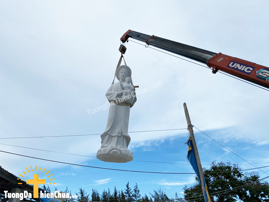 Điêu khắc và vận chuyển Tượng Đức Mẹ La Vang